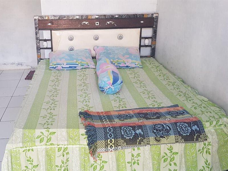 Spot On 90018 Villa Zane Reynold Karanghawu Buitenkant foto