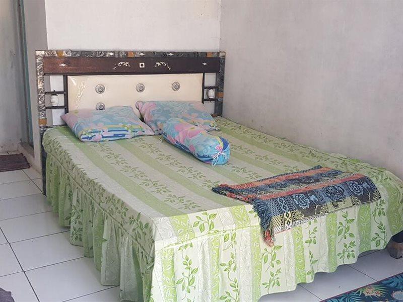Spot On 90018 Villa Zane Reynold Karanghawu Buitenkant foto